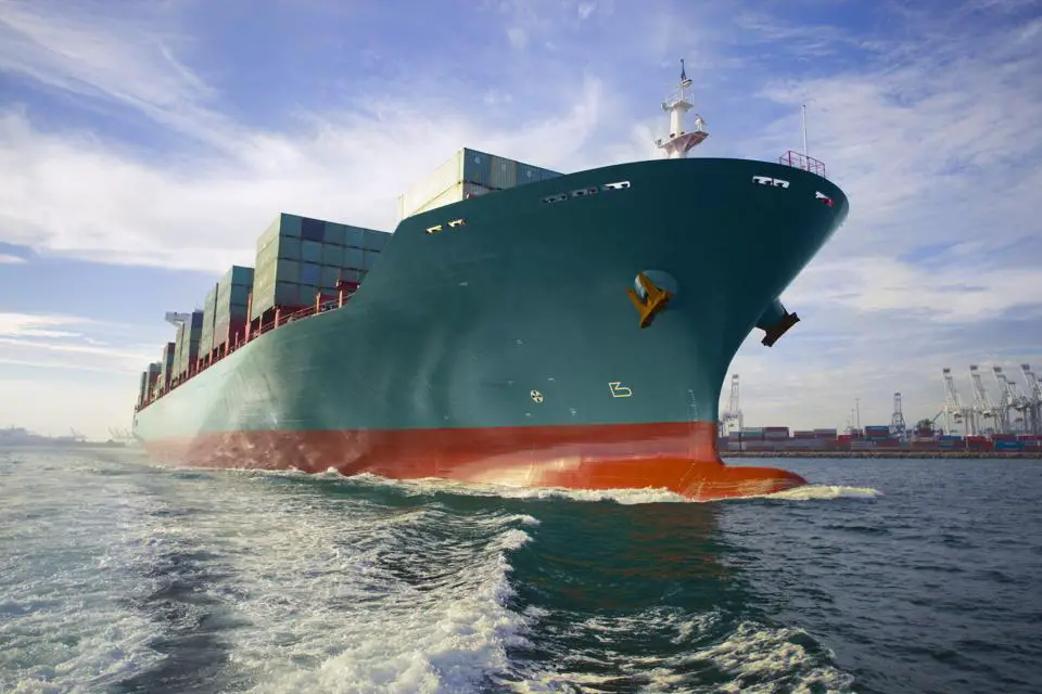 El transporte marítimo mundial es el sexto mayor emisor del mundo y no están haciendo cumplir normas de emisión más estrictas