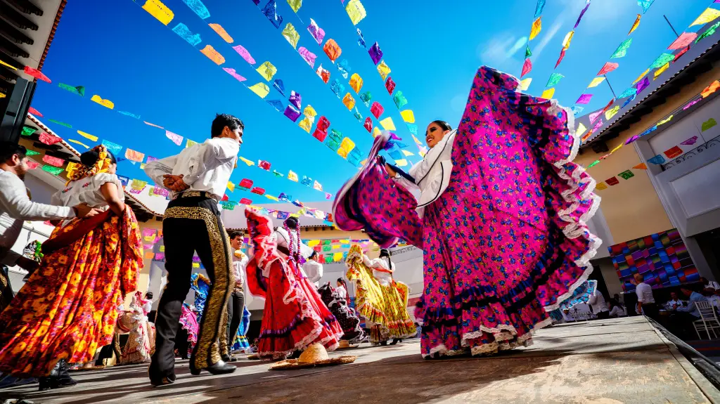 Bailarines de folklore en Puerto Vallarta, México.